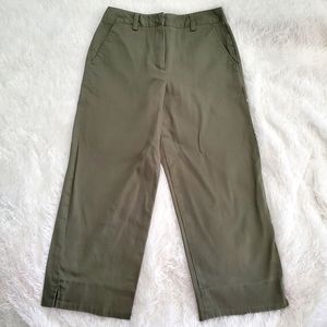 4/$20 🍂 Larry Levine Sz 4 Army Green Cropped Cotton Pants